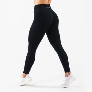 NWT ALPHALETE Amplify Gravity Leggings in Black